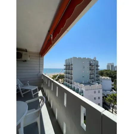 Sunny Terraced In Lignano アパート リニャーノ・サッビアドーロ