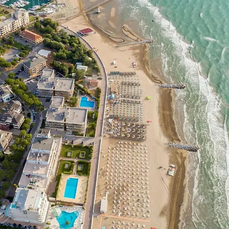 Sunny Terraced In Lignano リニャーノ・サッビアドーロ