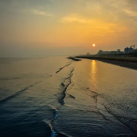 アパート Sunny Terraced In Lignano *